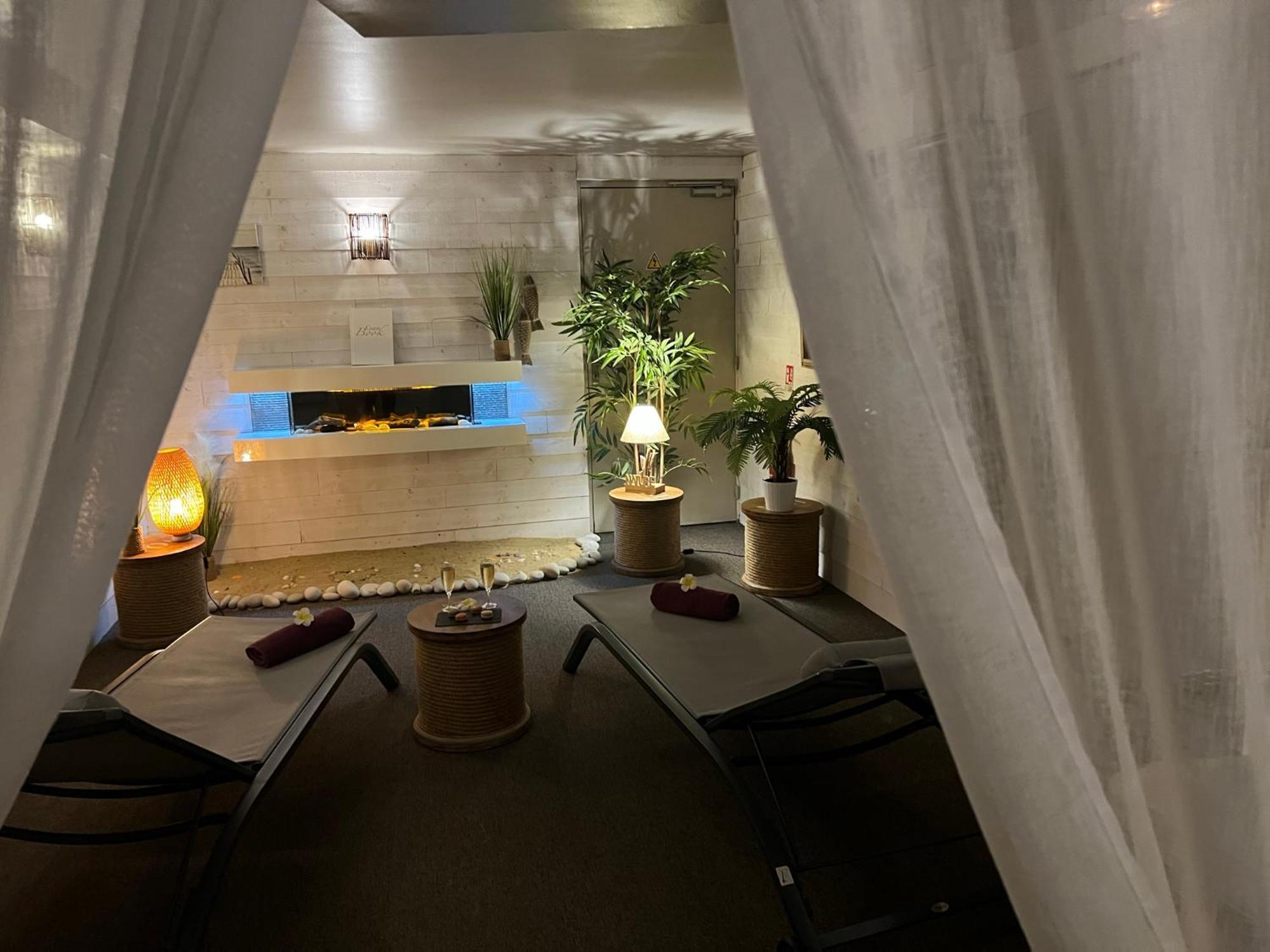 Le Trophee Boutique Hotel Spa- La Loggia Appart'Hotel Deauville Exteriér fotografie